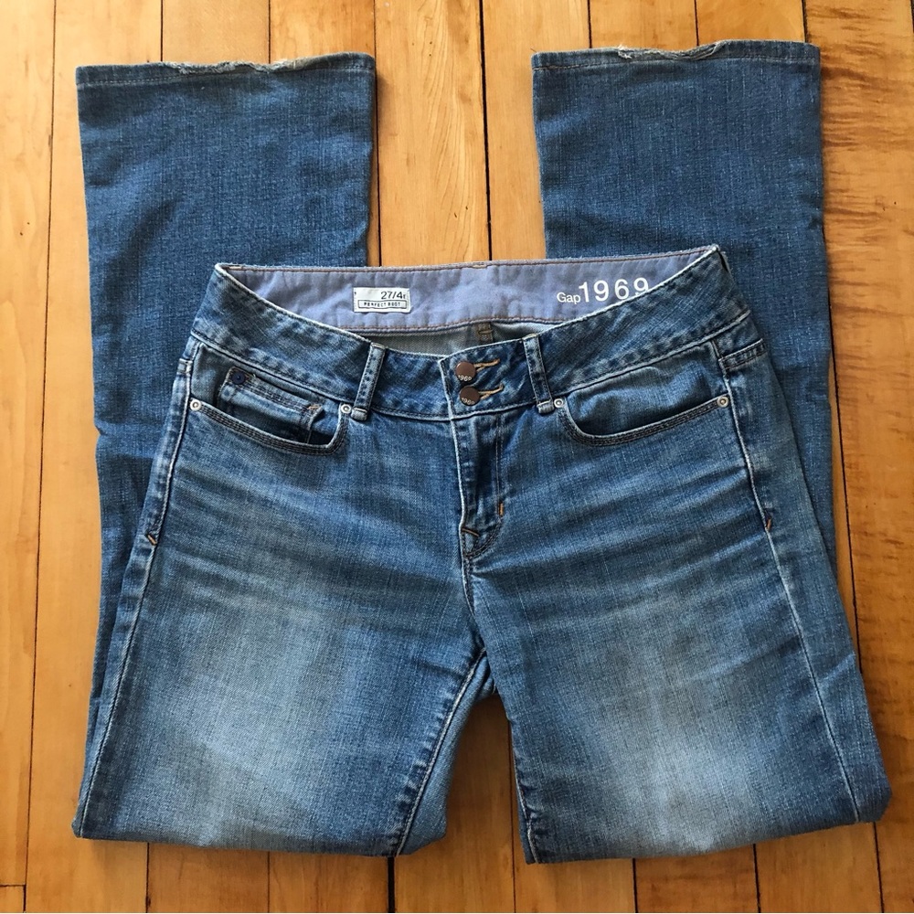 GAP 1969 Perfect Boot Jeans - Size 4 / 27